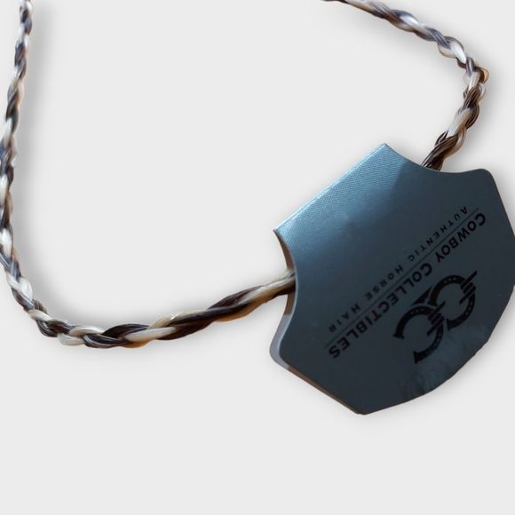 Cowboy Collectibles NWT Cross & Bull Horsehair Bolo Tie - Picture 3 of 5